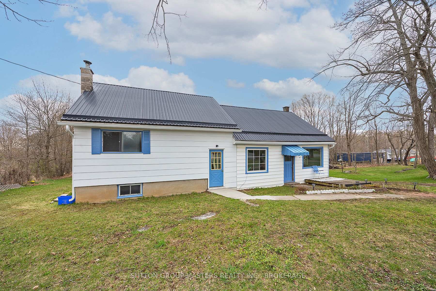 Property Photo: 3408 Battersea Road ON K0H 1X0