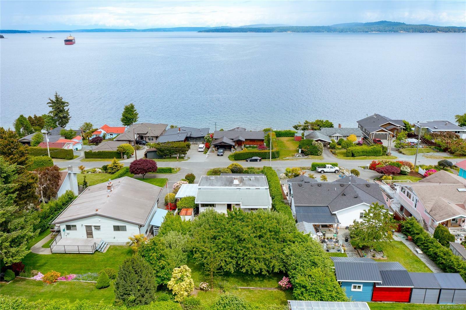 Property Photo: 3702 Gardner Rd BC V9G 2A2