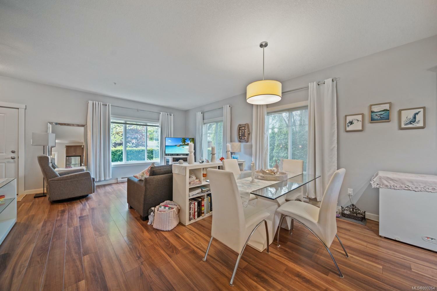 Property Photo:  1720 Dufferin Cres 101  BC V9S 0B9 
