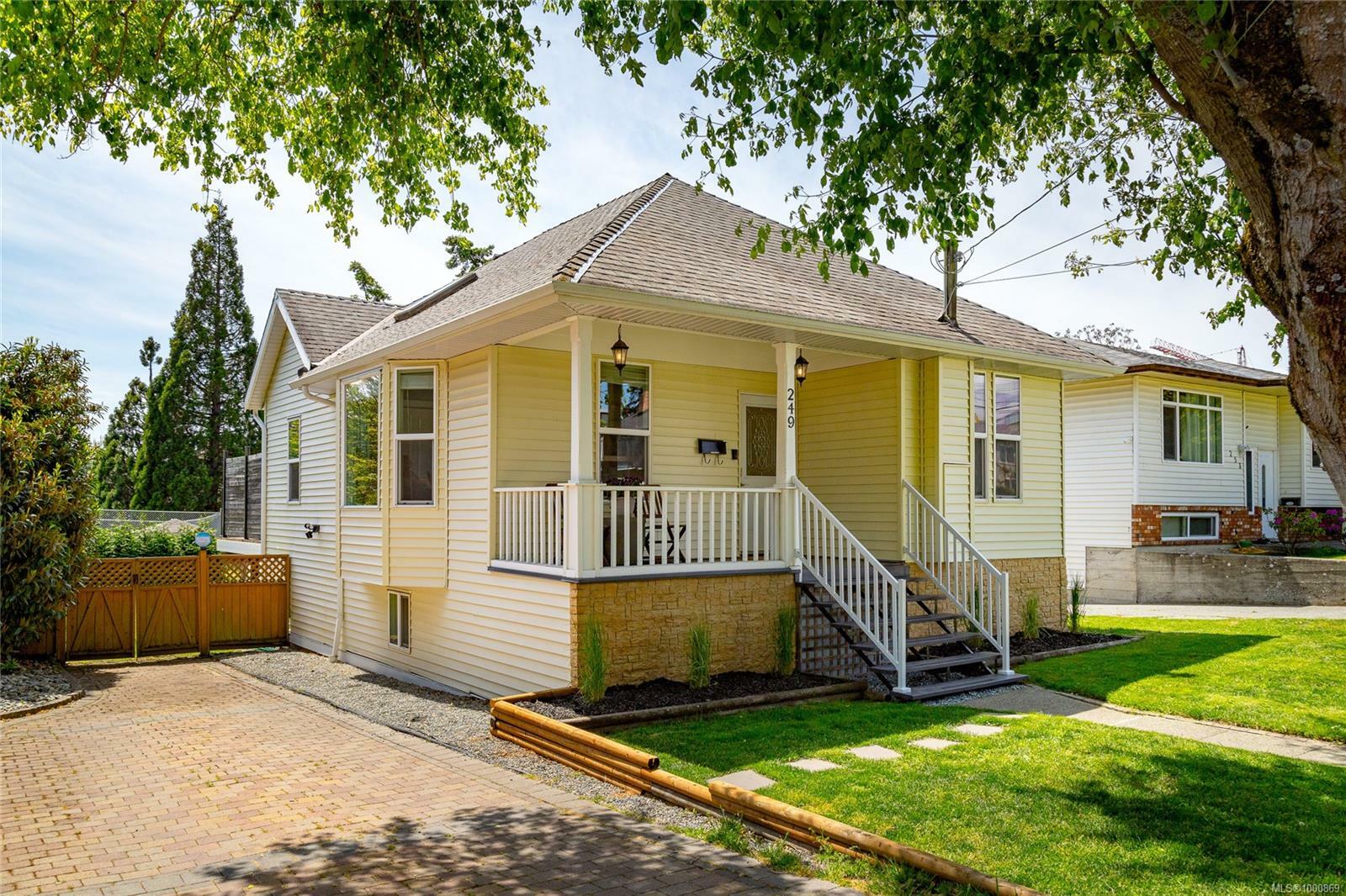 Property Photo: 249 Regina Ave BC V8Z 1J6
