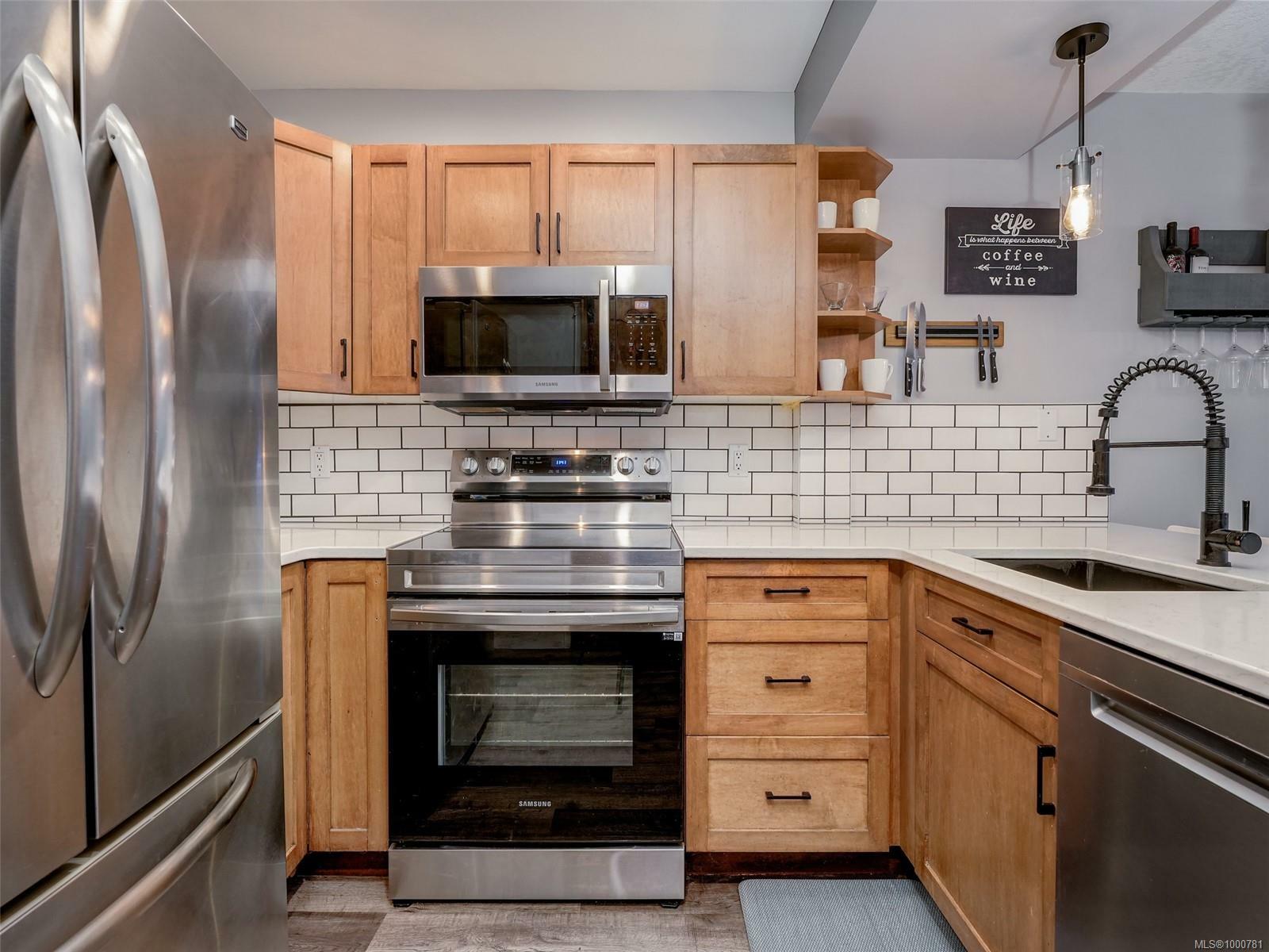 Property Photo: 2680 Deville Rd BC V9B 3W8