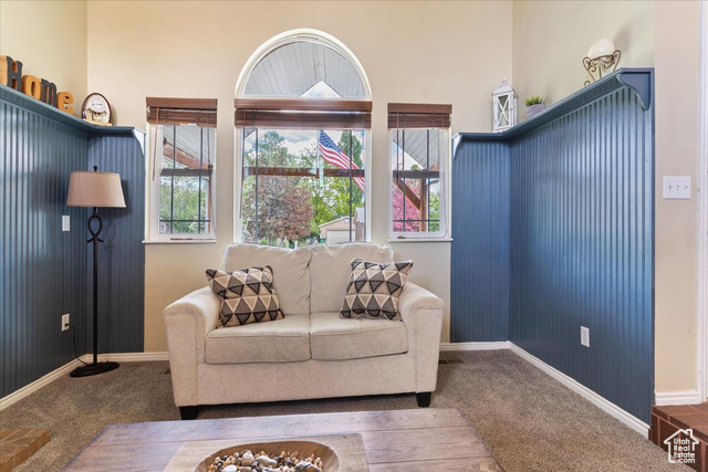 Property Photo: 6864 S 3370 W UT 84084
