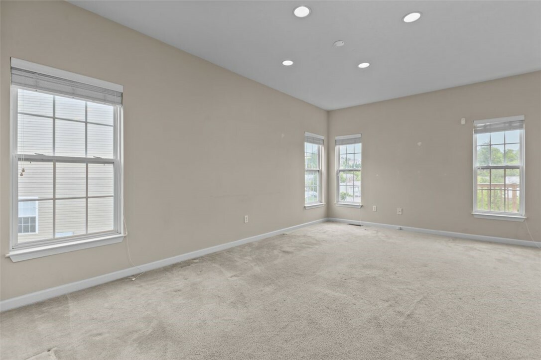 Property Photo: 190 Southern Valley Court PA 16046