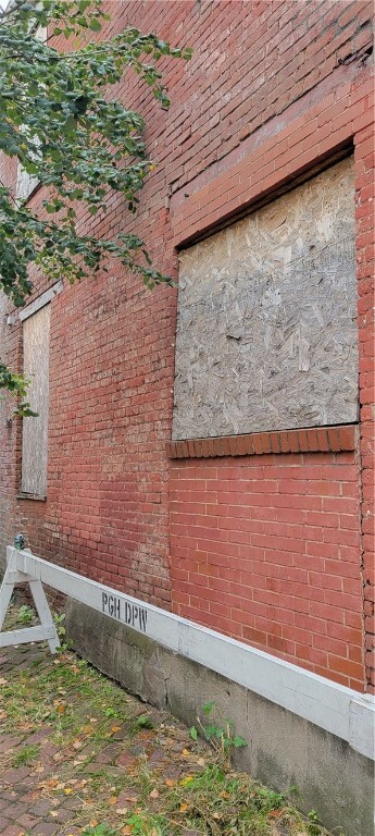 Property Photo: 1244 Buena Vista St PA 15212