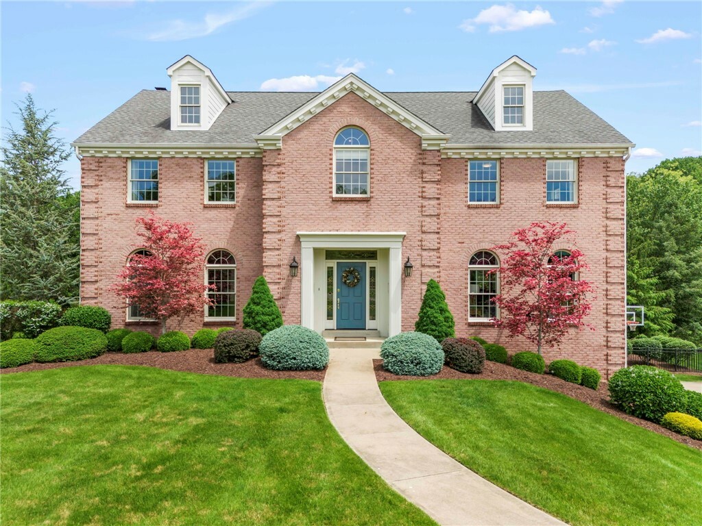 Property Photo: 105 Pin Oak Court PA 15367