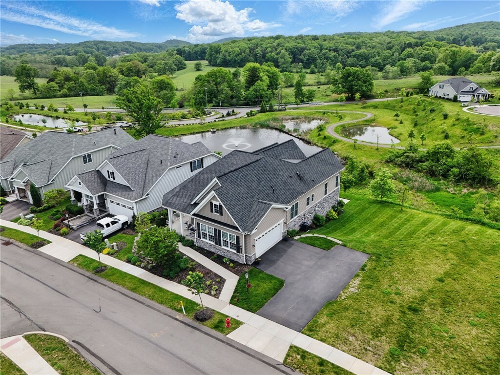 Property Photo: 245 Jefferson Ln PA 16066