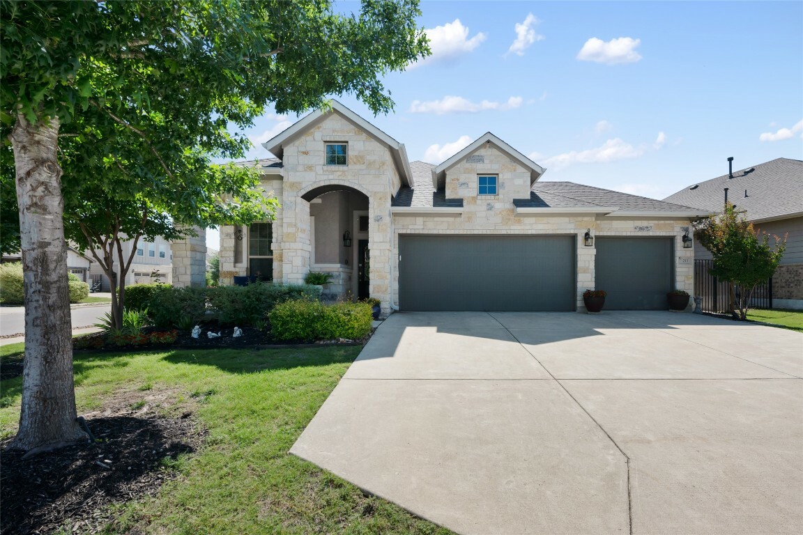 Property Photo: 213 Russet Trail TX 78628