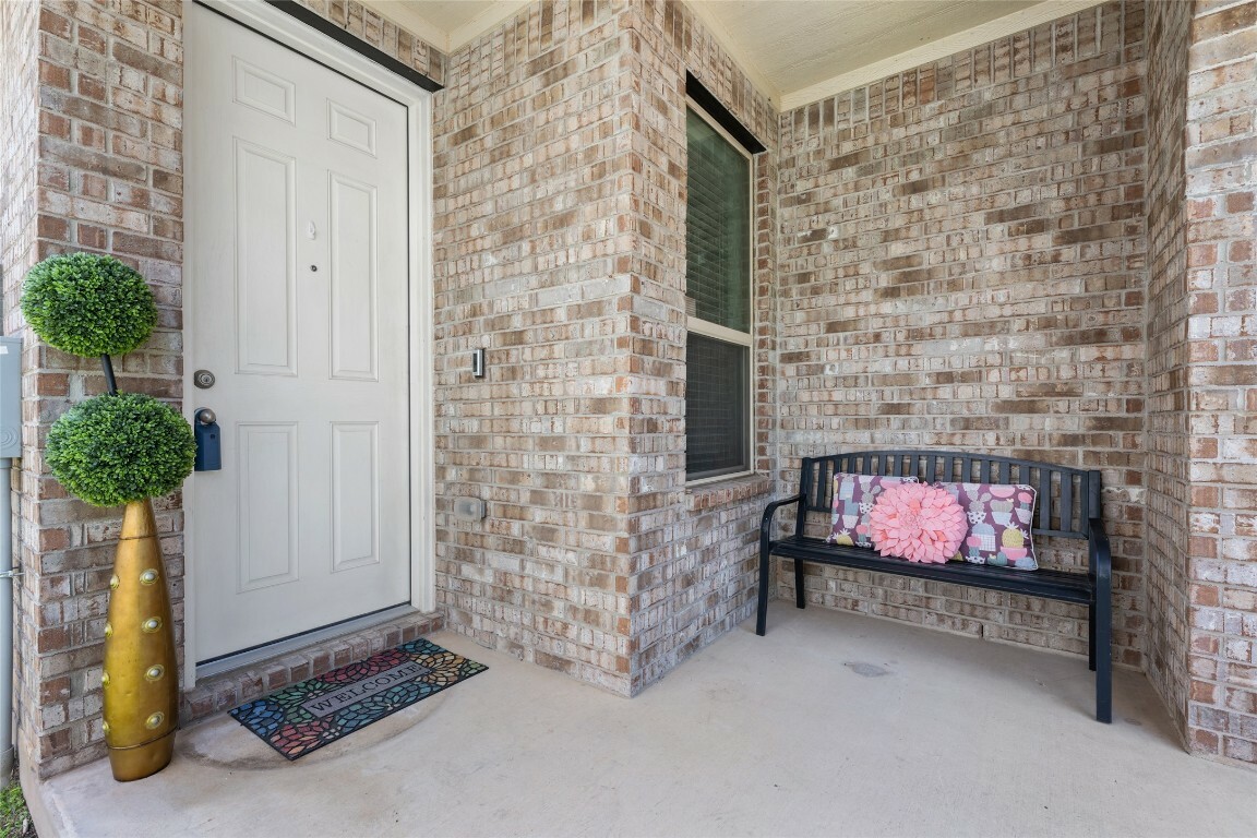 Property Photo: 212 Canis Street TX 78628