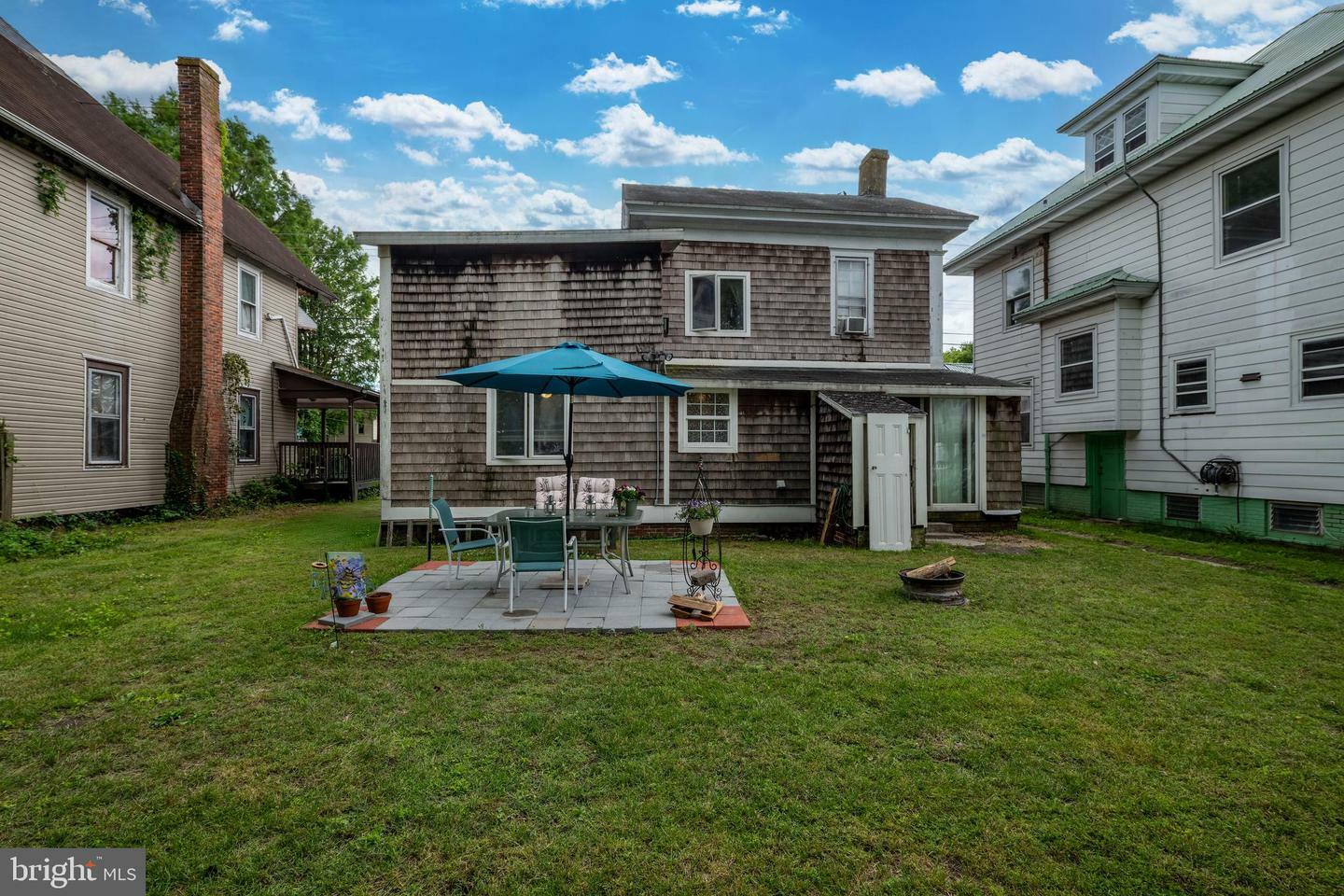 Property Photo: 335 N Pine Street DE 19973