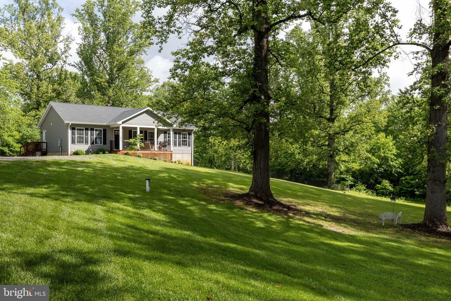 Property Photo: 1875 Oneals VA 22727