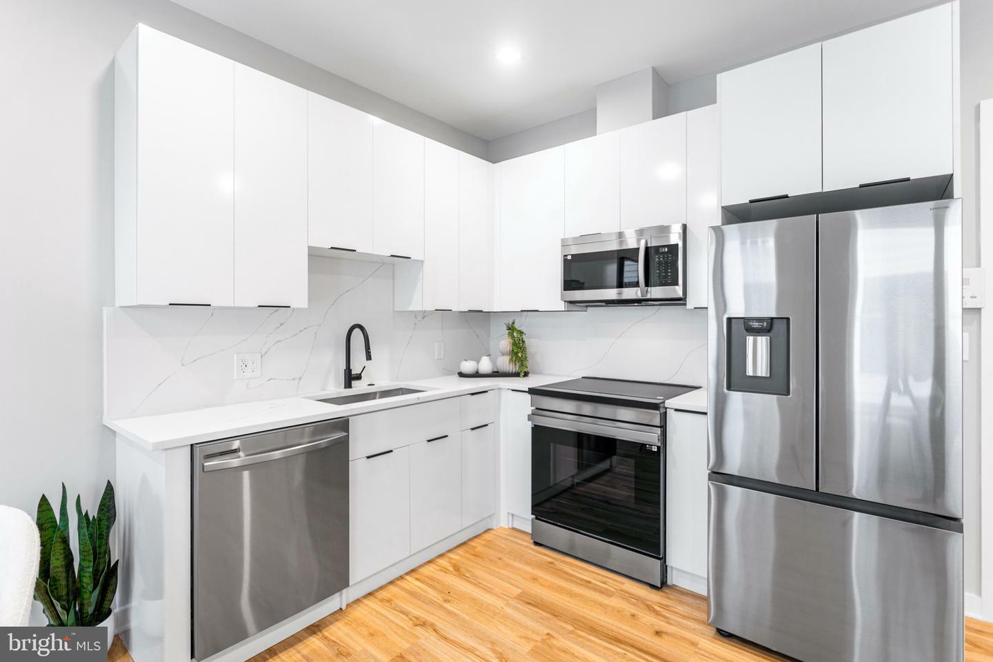 Property Photo: 1358 Florida Avenue NE 207 DC 20002