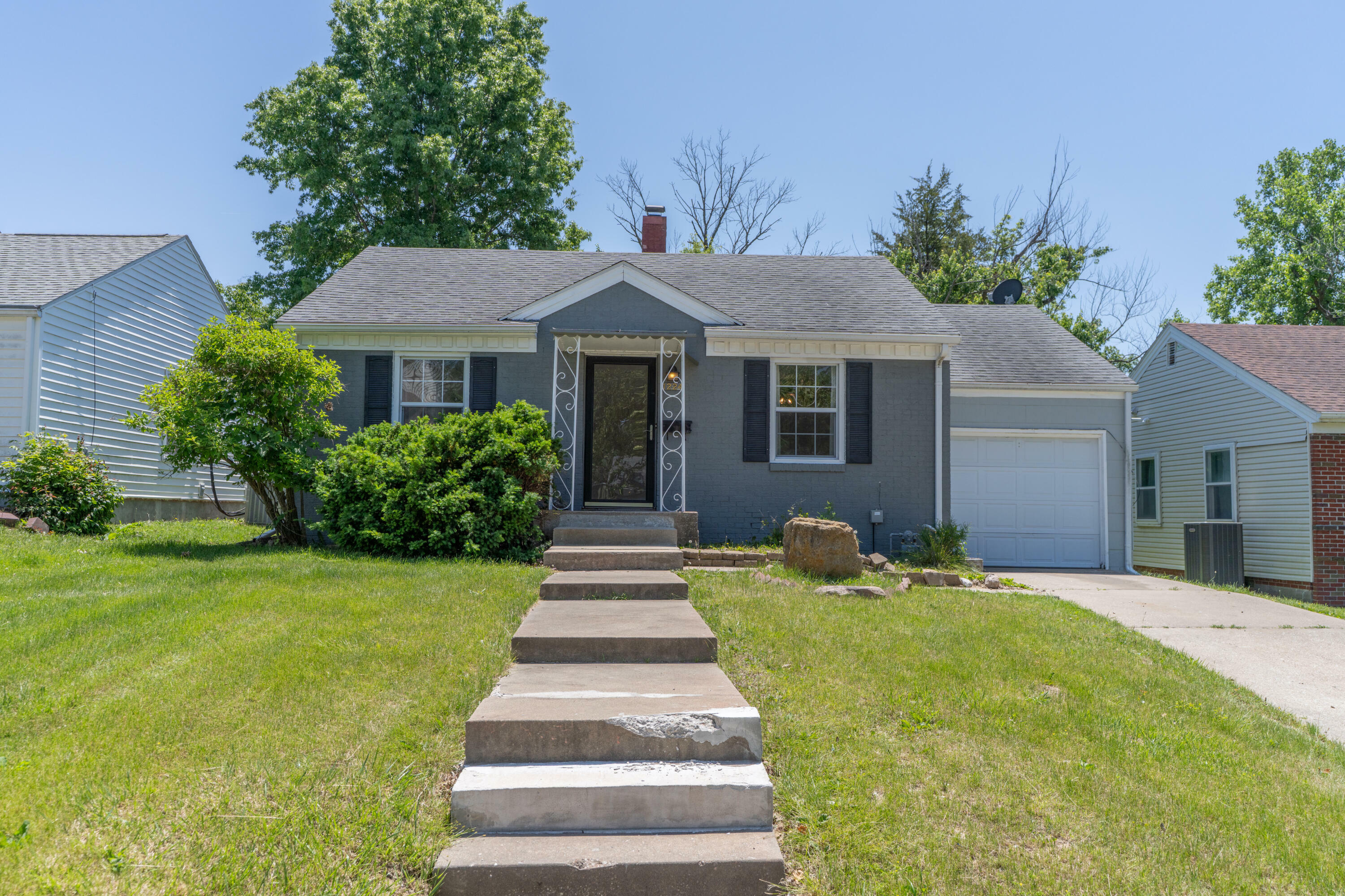 1224 Woody Ave  Moberly MO 65270 photo