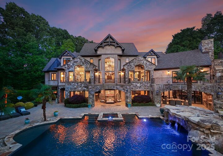 Property Photo: 172 Tennessee Circle NC 28117