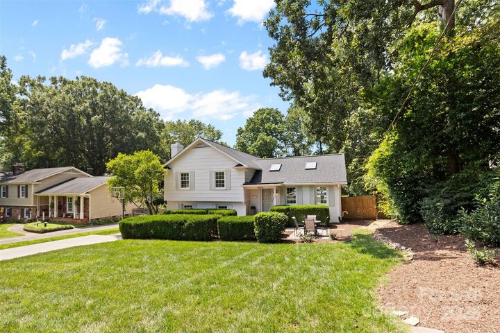Property Photo: 4024 Tyndale Avenue NC 28210