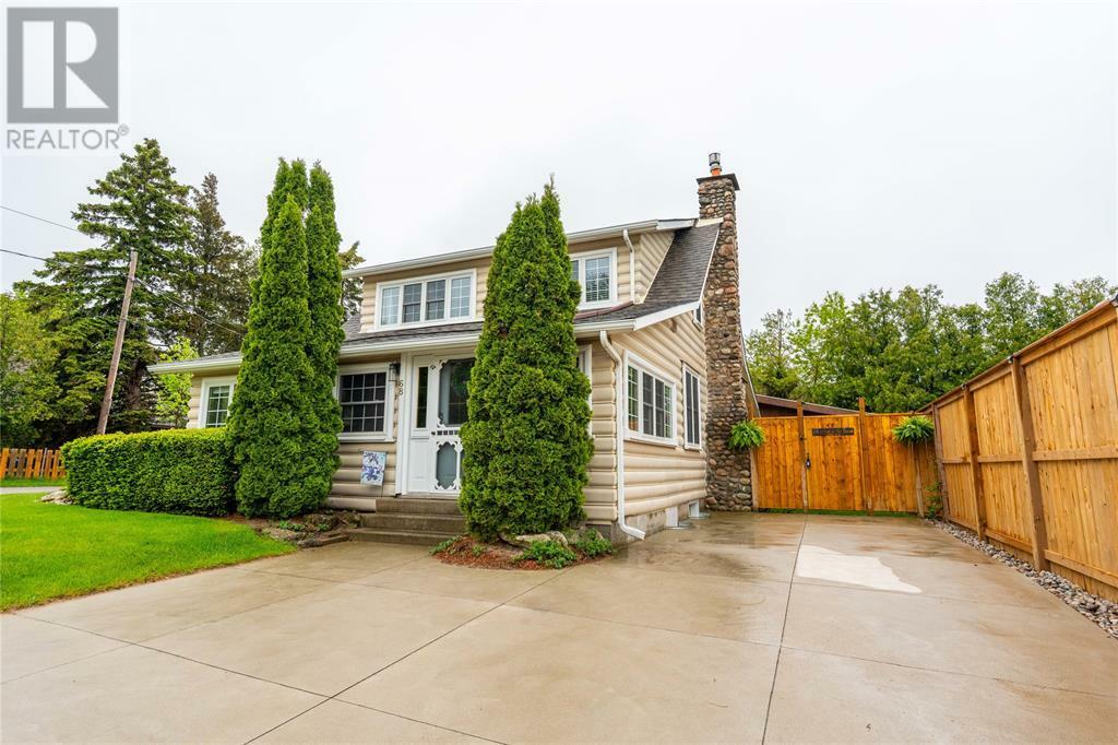 Photo de la propriété: 68 Beach Street ON N0M 1T0
