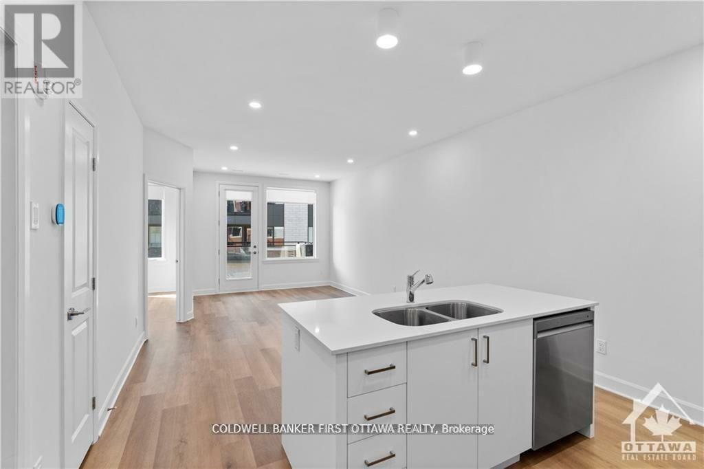 Property Photo: 520 Pimiwidon Street 107 ON K1K 5B4