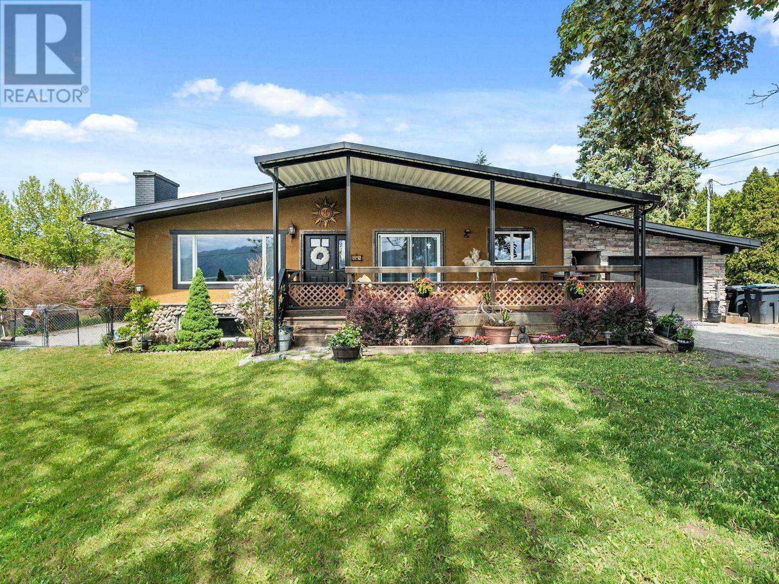 858 Douglas Road  West Kelowna BC V1Z 1N8 photo