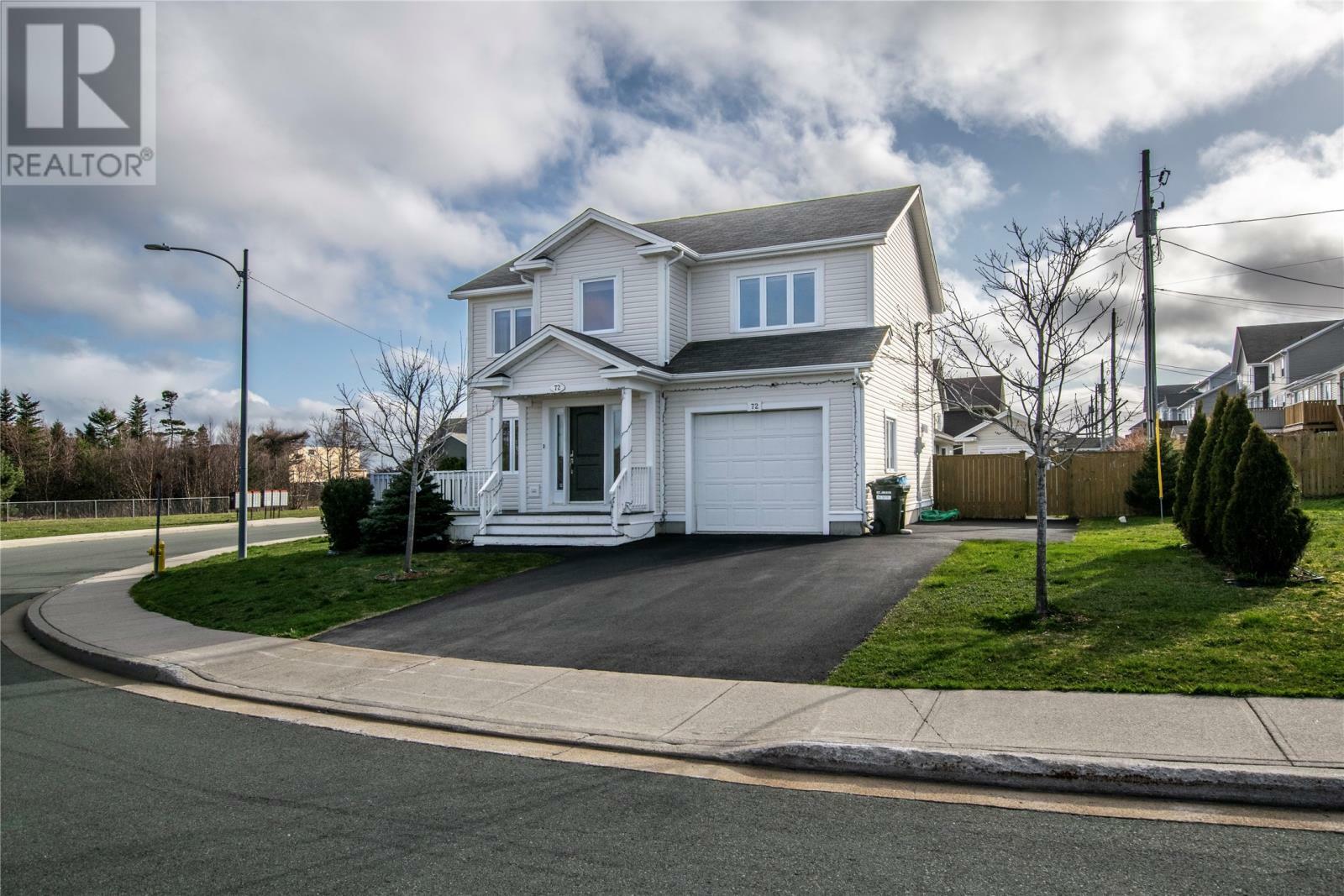 Photo de la propriété: 72 Blue Puttee Drive NL A1A 0A4