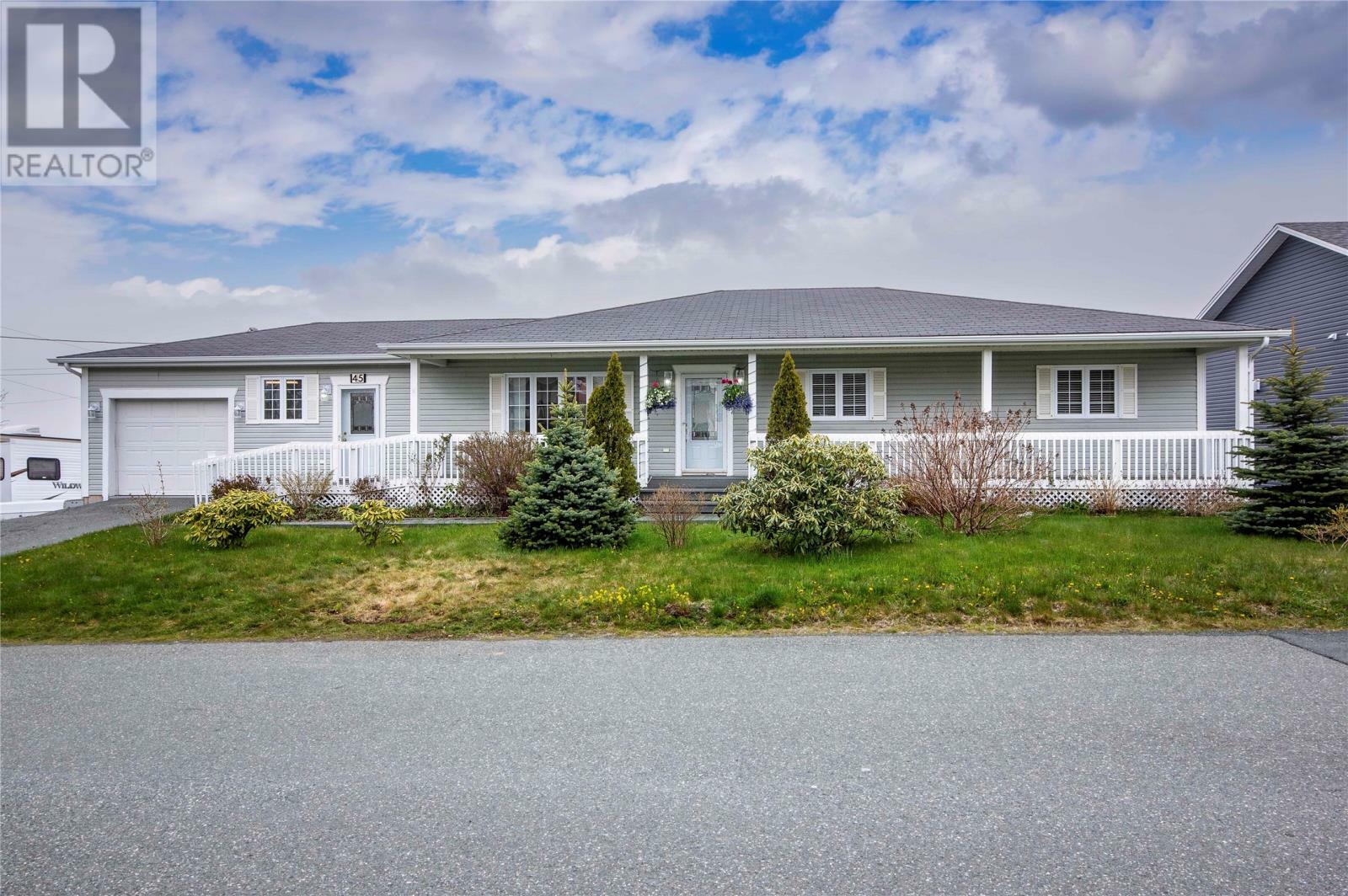 45 Frank'S Road  Conception Bay South NL A1X 6H1 photo
