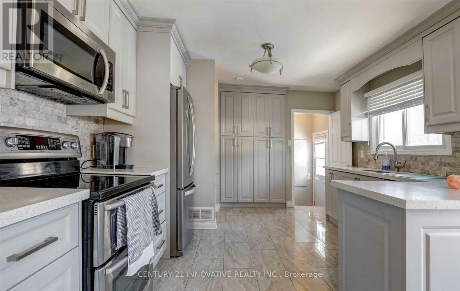 Property Photo: 512 Robert Road ON K9J 5T1