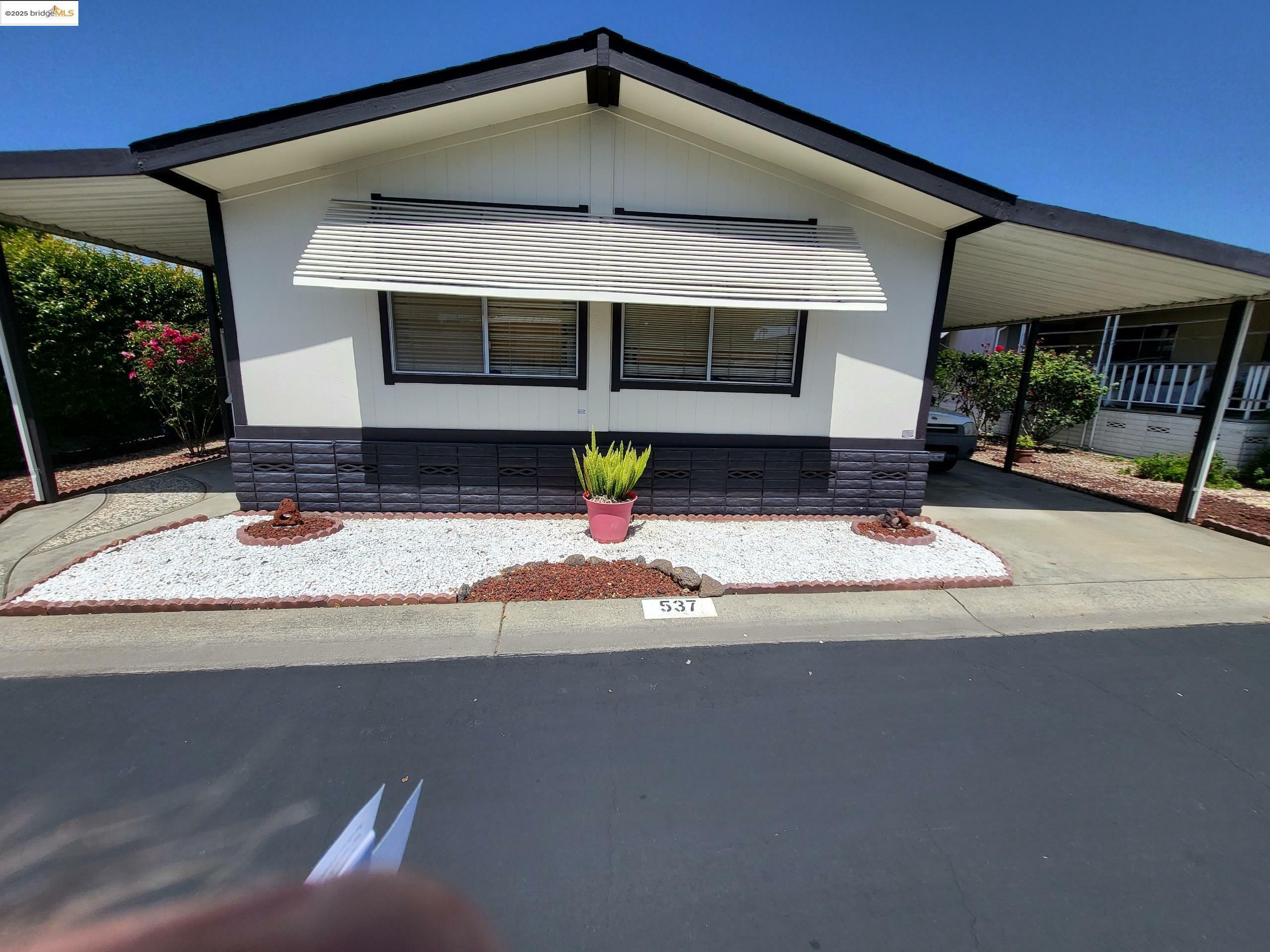 Property Photo: 537 Cumana Cir CA 94587