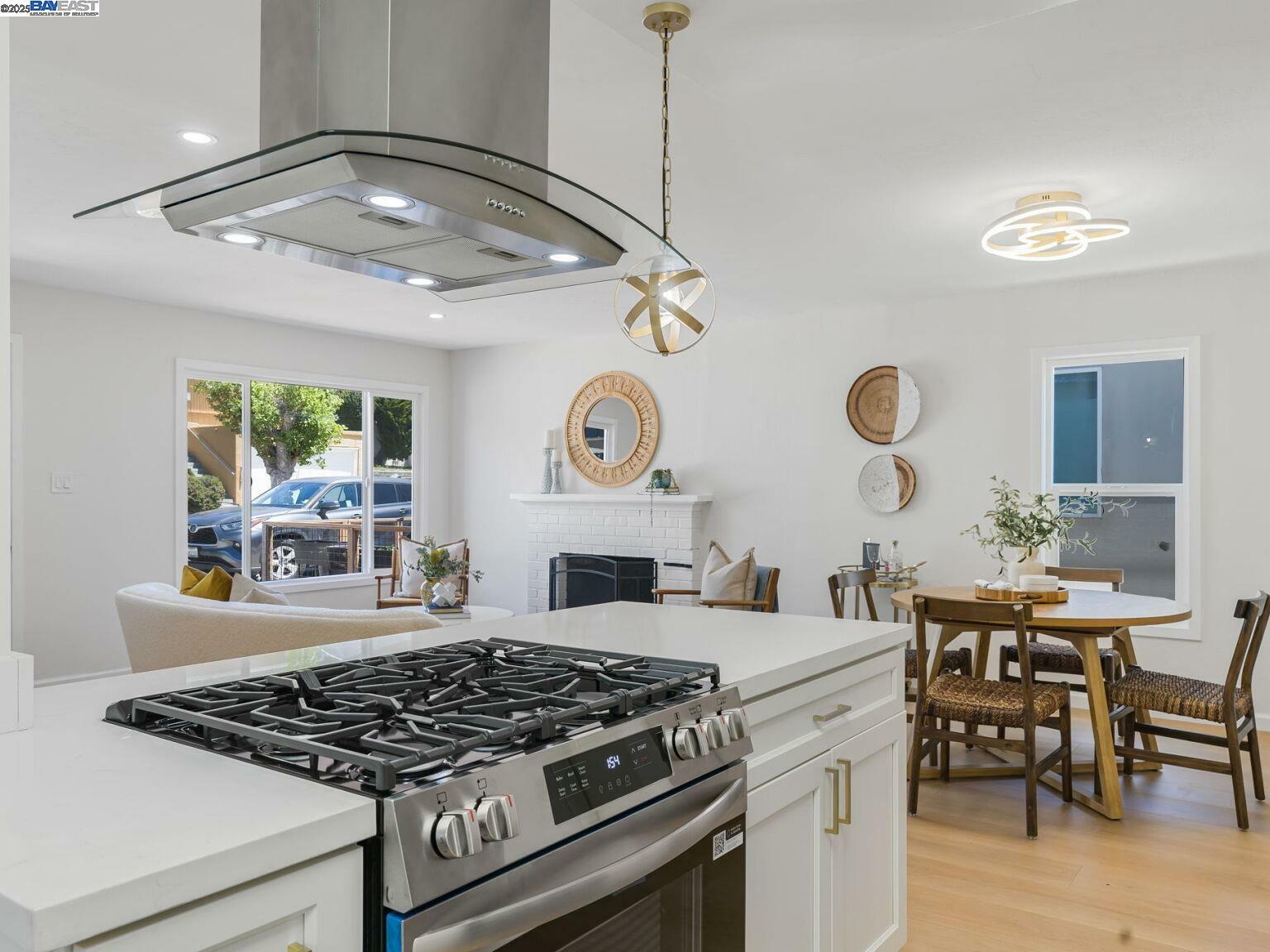 Property Photo: 1541 Merced St CA 94804