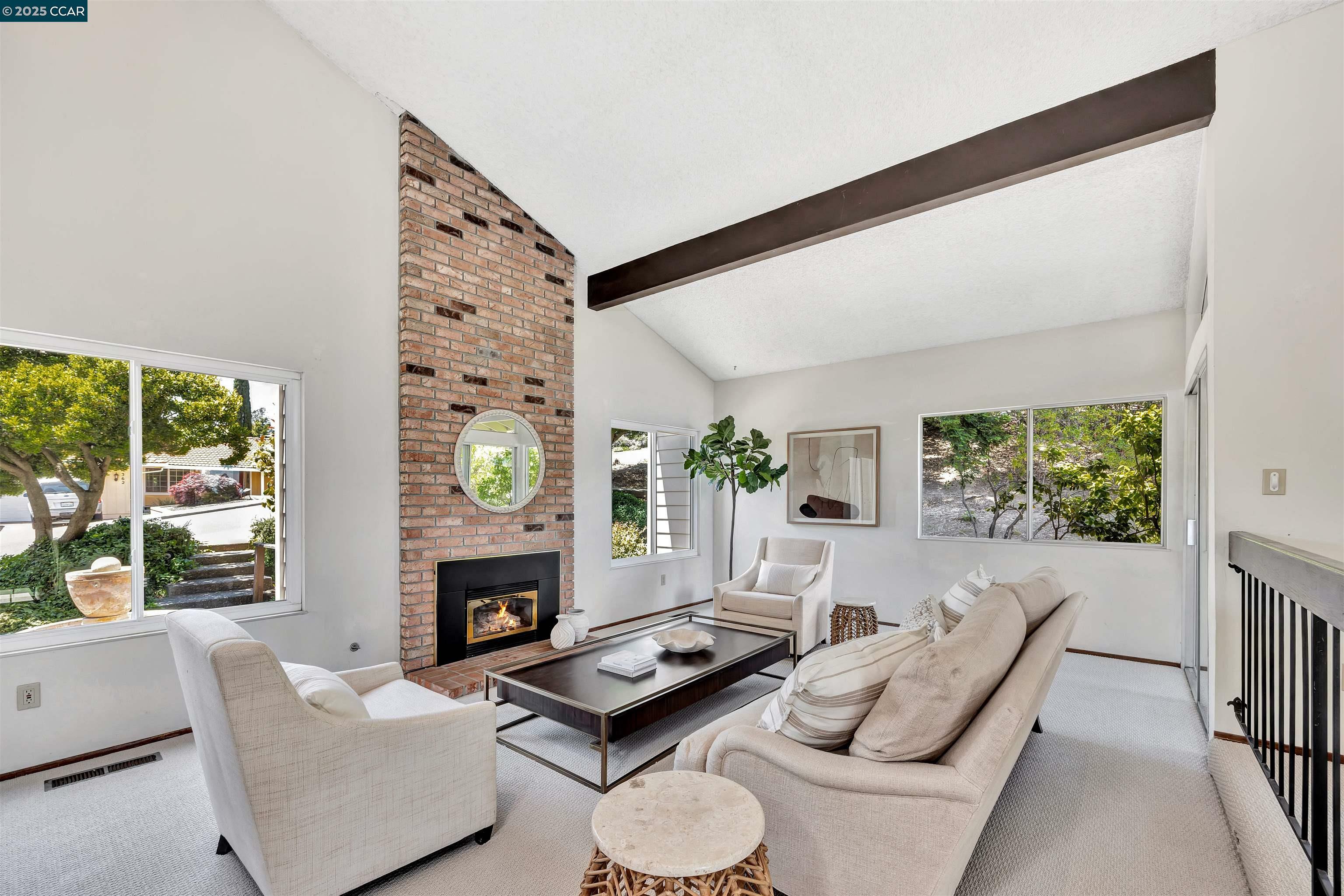 Property Photo: 363 Calle La Montana CA 94556