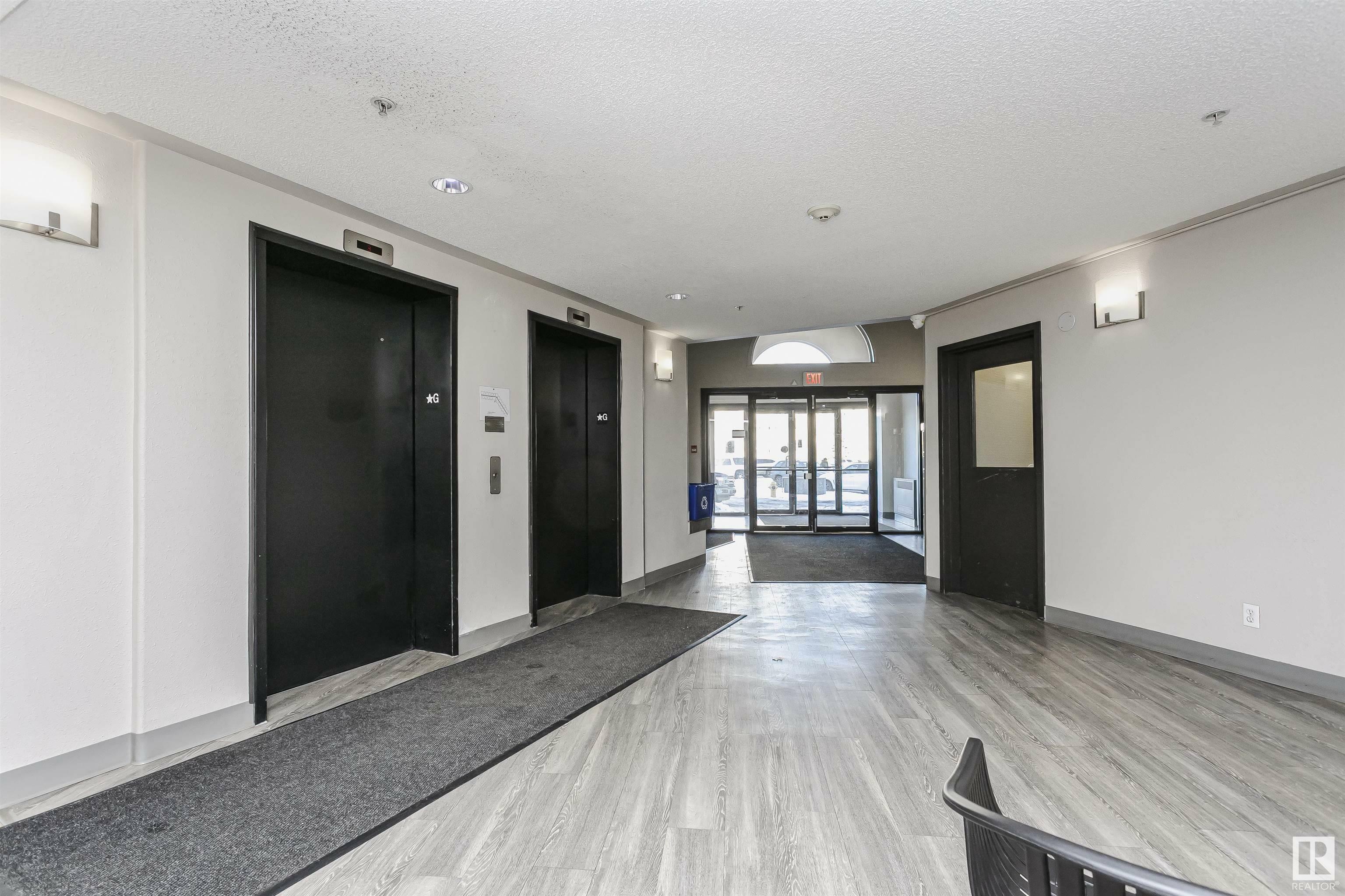 Photo de la propriété: 320 Clareview Station Drive NW 2204 AB T5Y 0E5