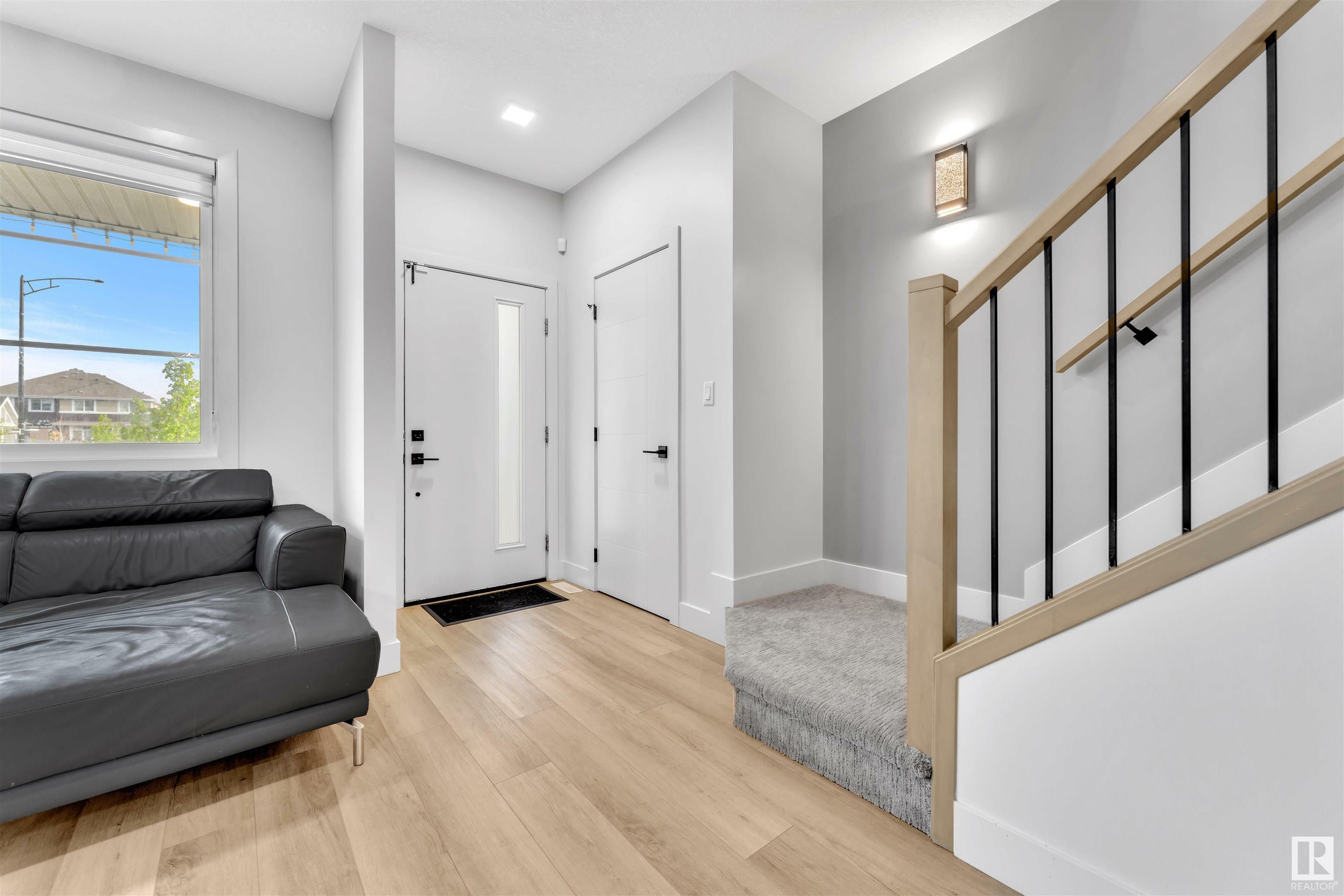 Property Photo: 576 Glenridding Ravine Drive SW AB T6W 4P1