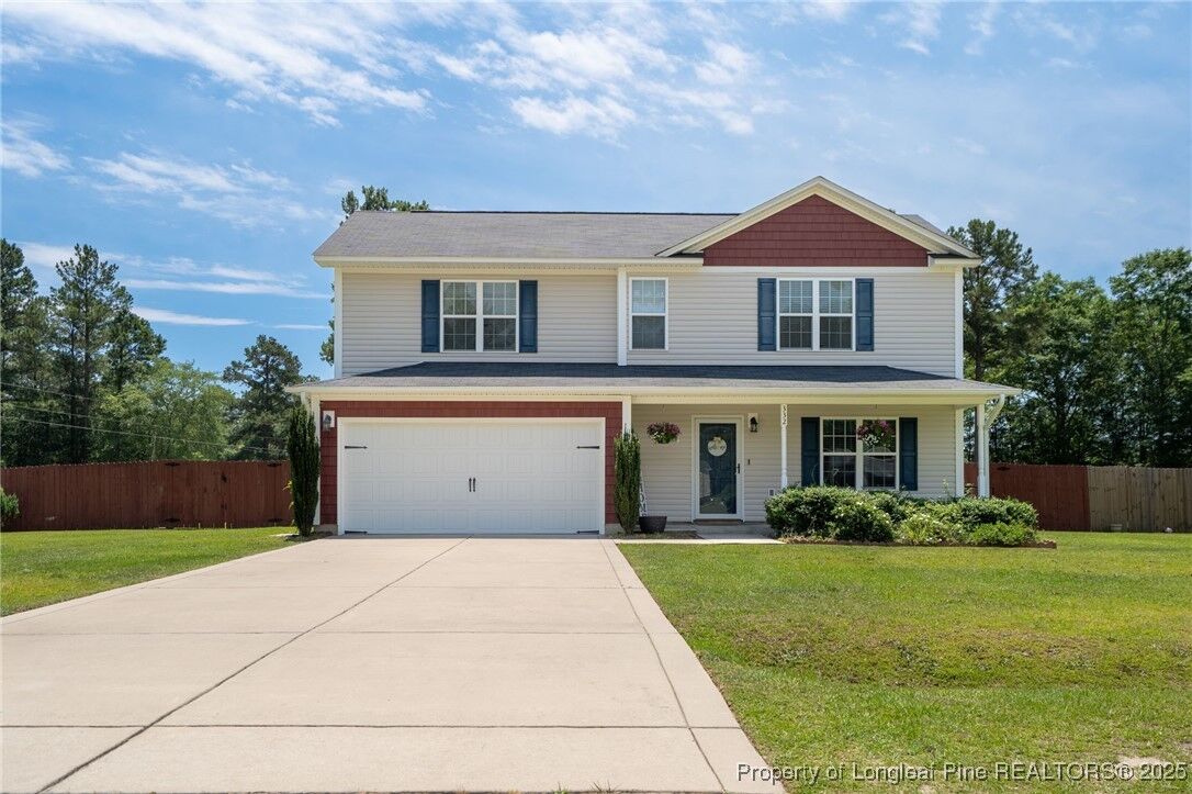 Property Photo:  332 Dundee Circle  NC 28376 