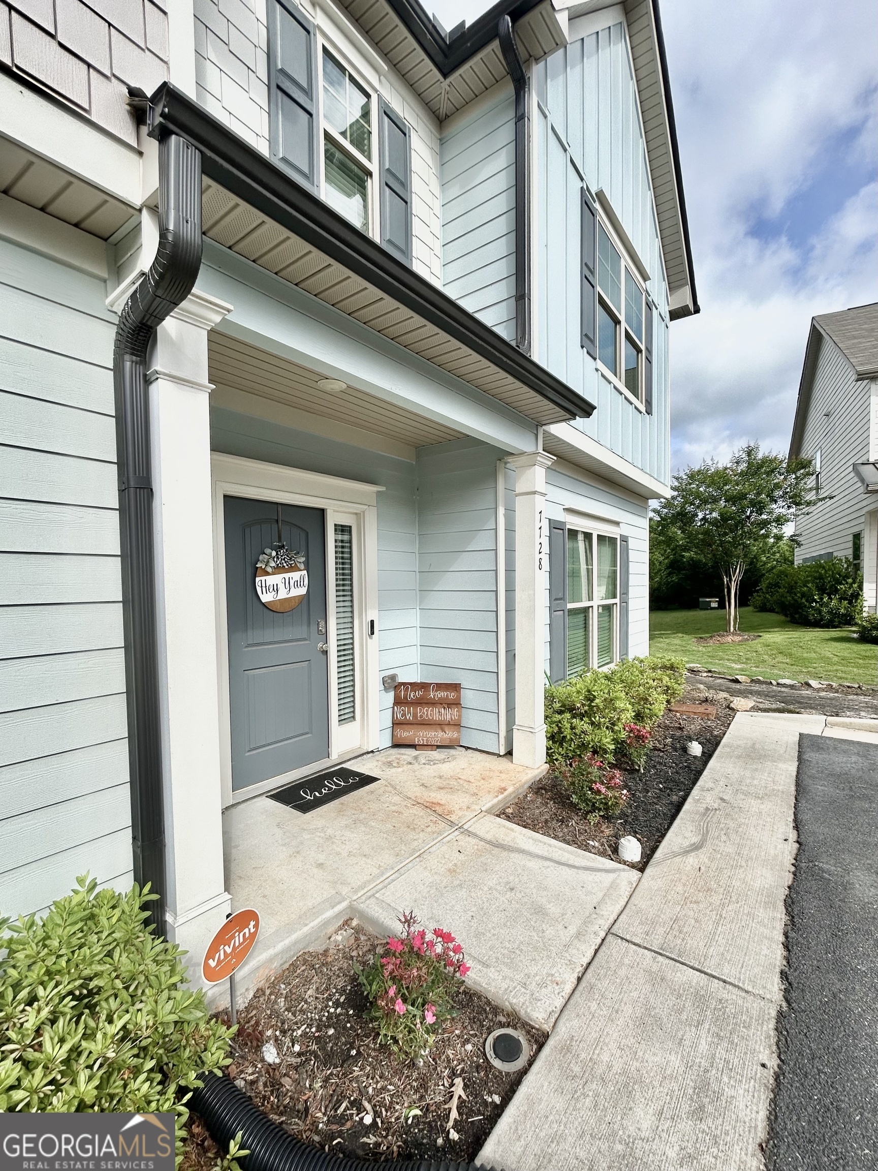 Property Photo: 7728 Fawn Circle GA 30014