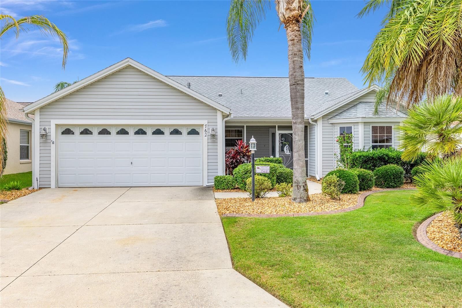 Property Photo: 762 Turbeville Terrace FL 32162