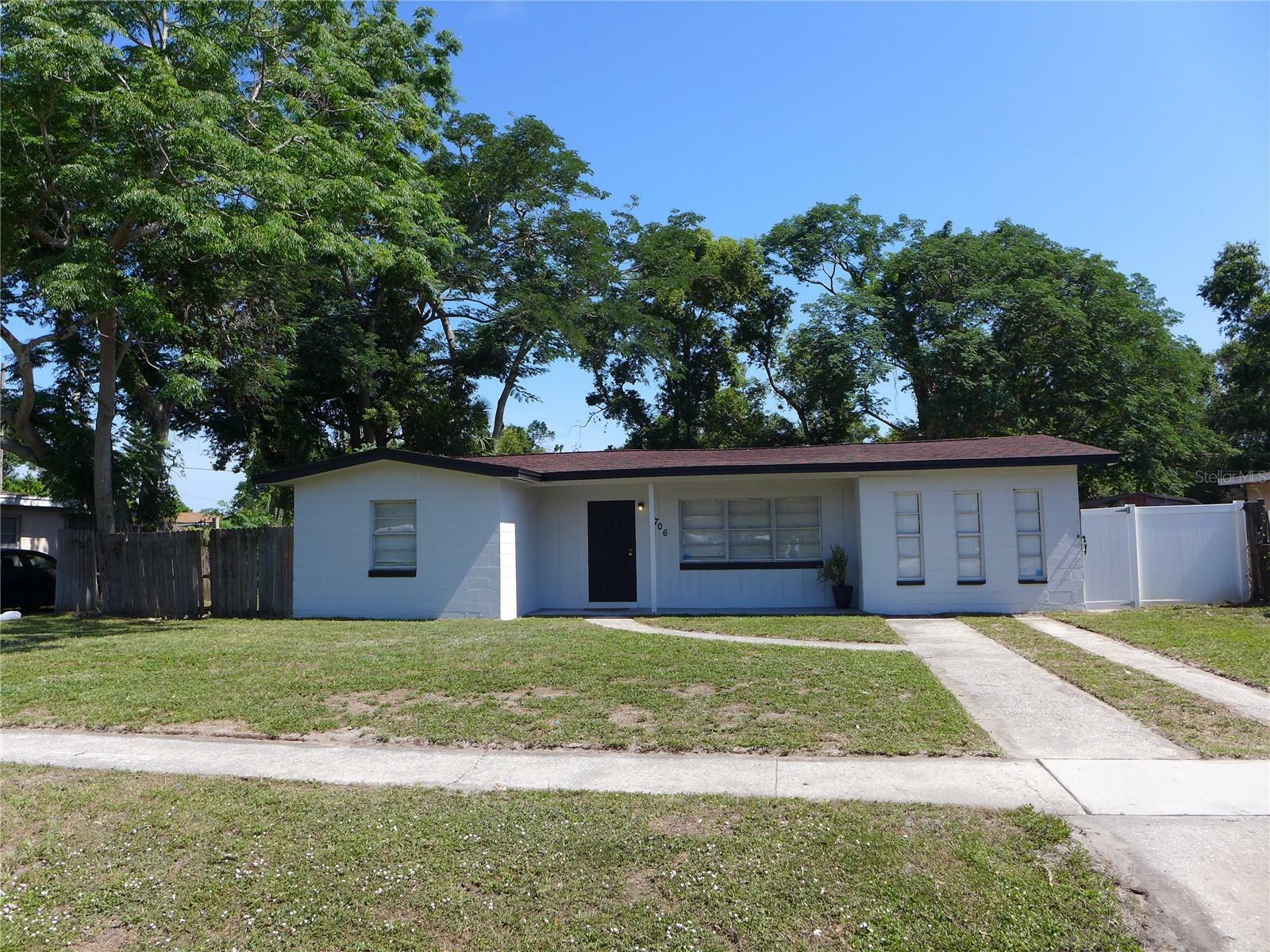 Property Photo:  4706 E Sligh Avenue  FL 33610 
