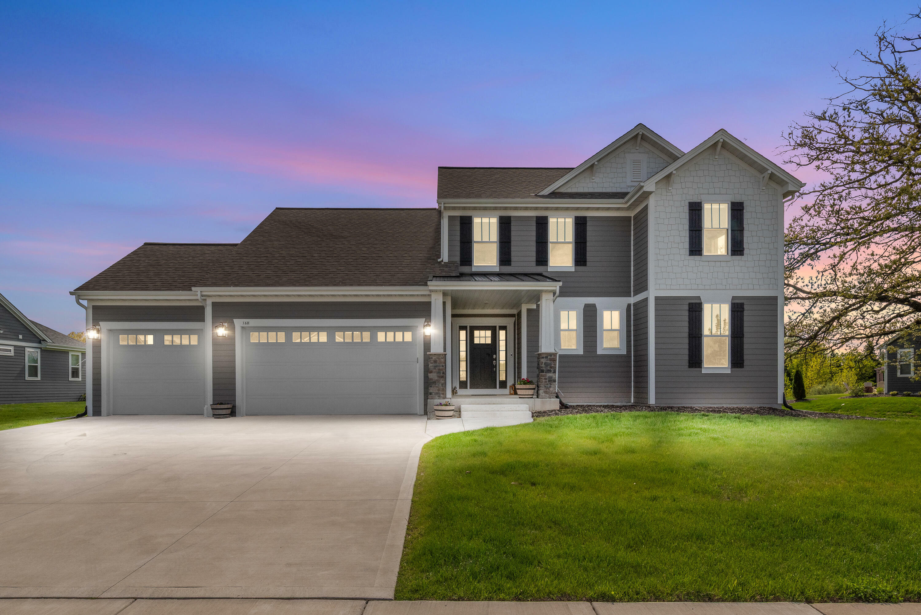 160 Candleberry Ln  Grafton WI 53024 photo