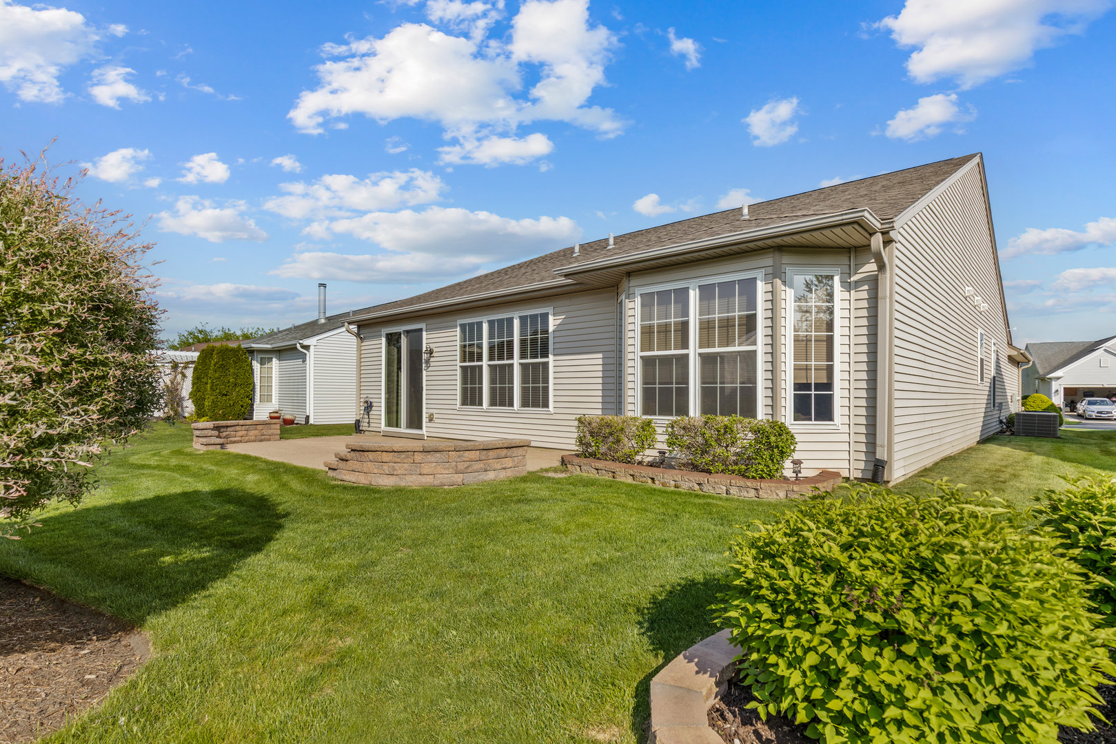 Property Photo: 12183 Wildflower Lane IL 60142
