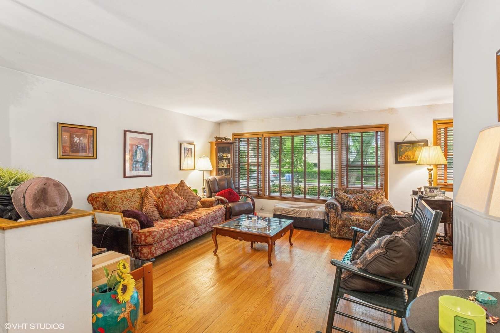 Property Photo:  1017 Dodge Avenue  IL 60202 