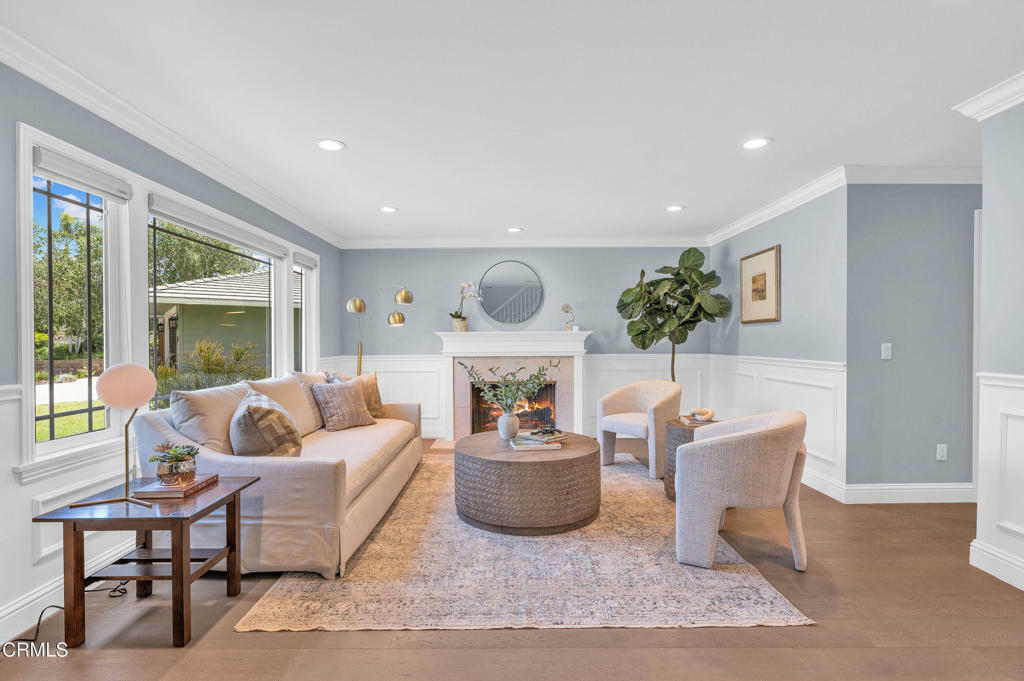 Property Photo:  320 Starlane Drive  CA 91011 