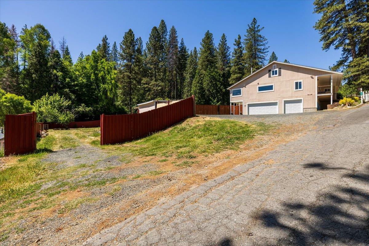 Property Photo: 549 Glenwood Road CA 95945