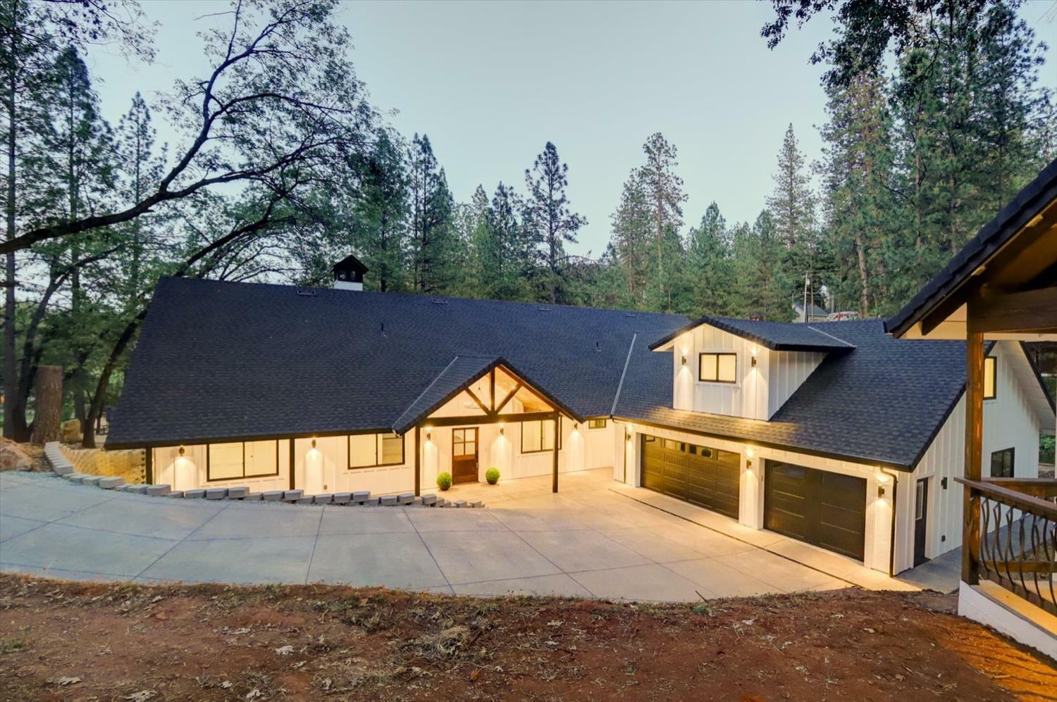Property Photo:  17076 Norlene Way  CA 95949 