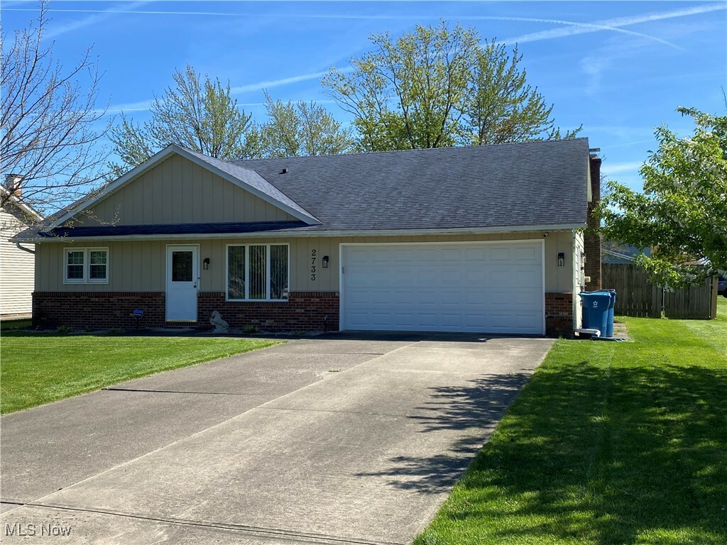 Property Photo: 2733 W 37th Street OH 44053