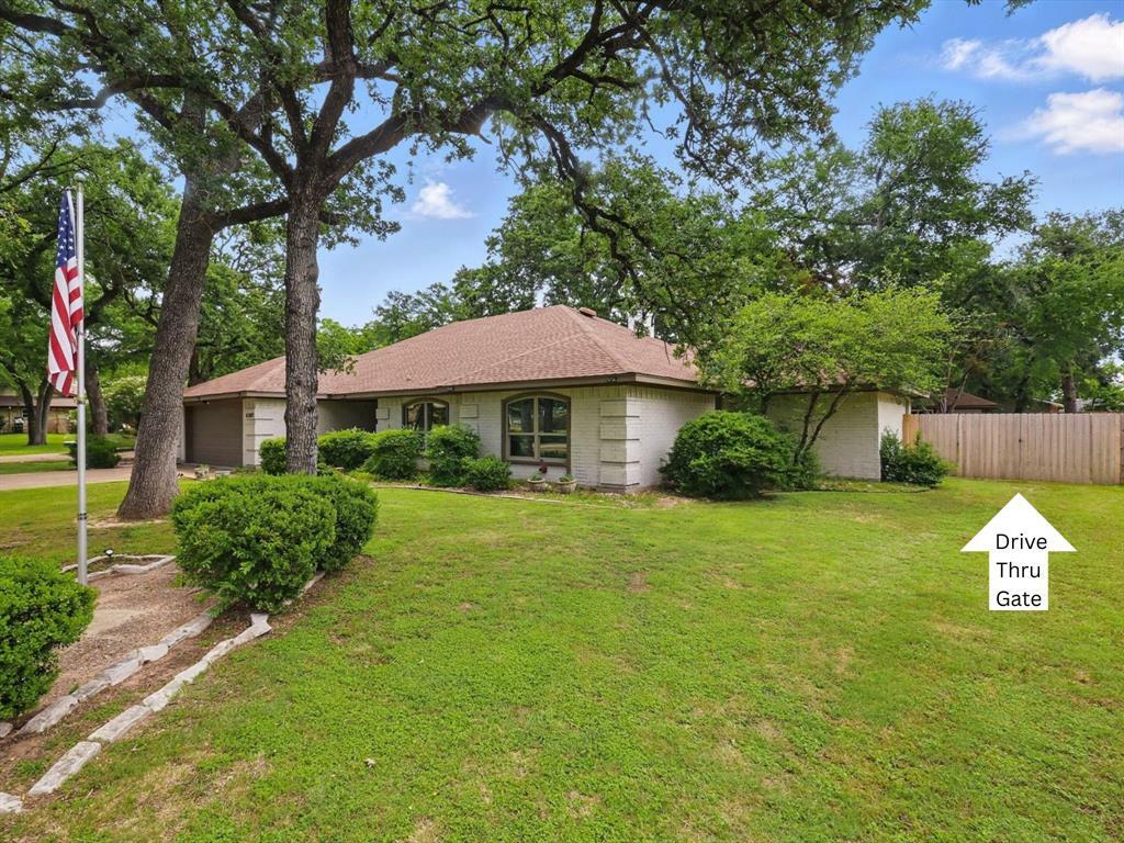 Property Photo: 6309 Sioux Drive TX 76049