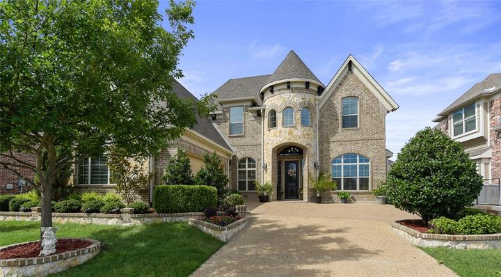 Property Photo:  215 Dominion Drive  TX 75098
