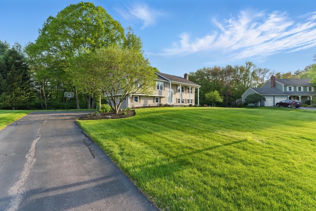Property Photo:  121 Indian Meadow Drive  MA 01532 