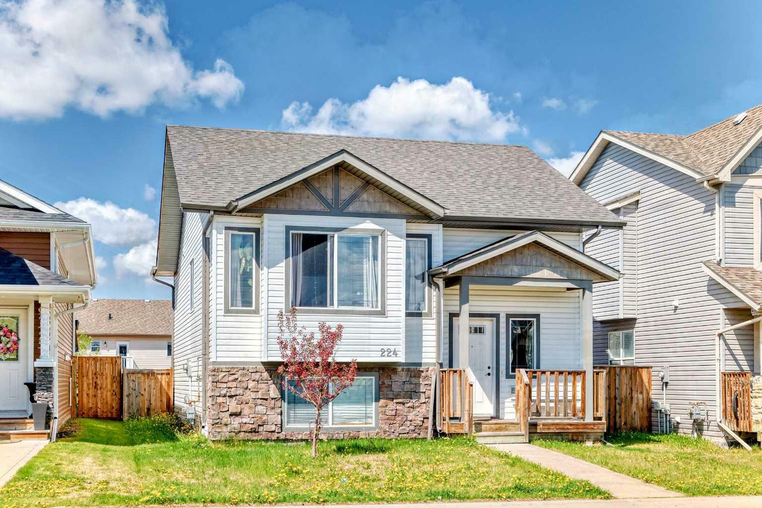 224 Vanson Close  Red Deer AB T4R 0E8 photo