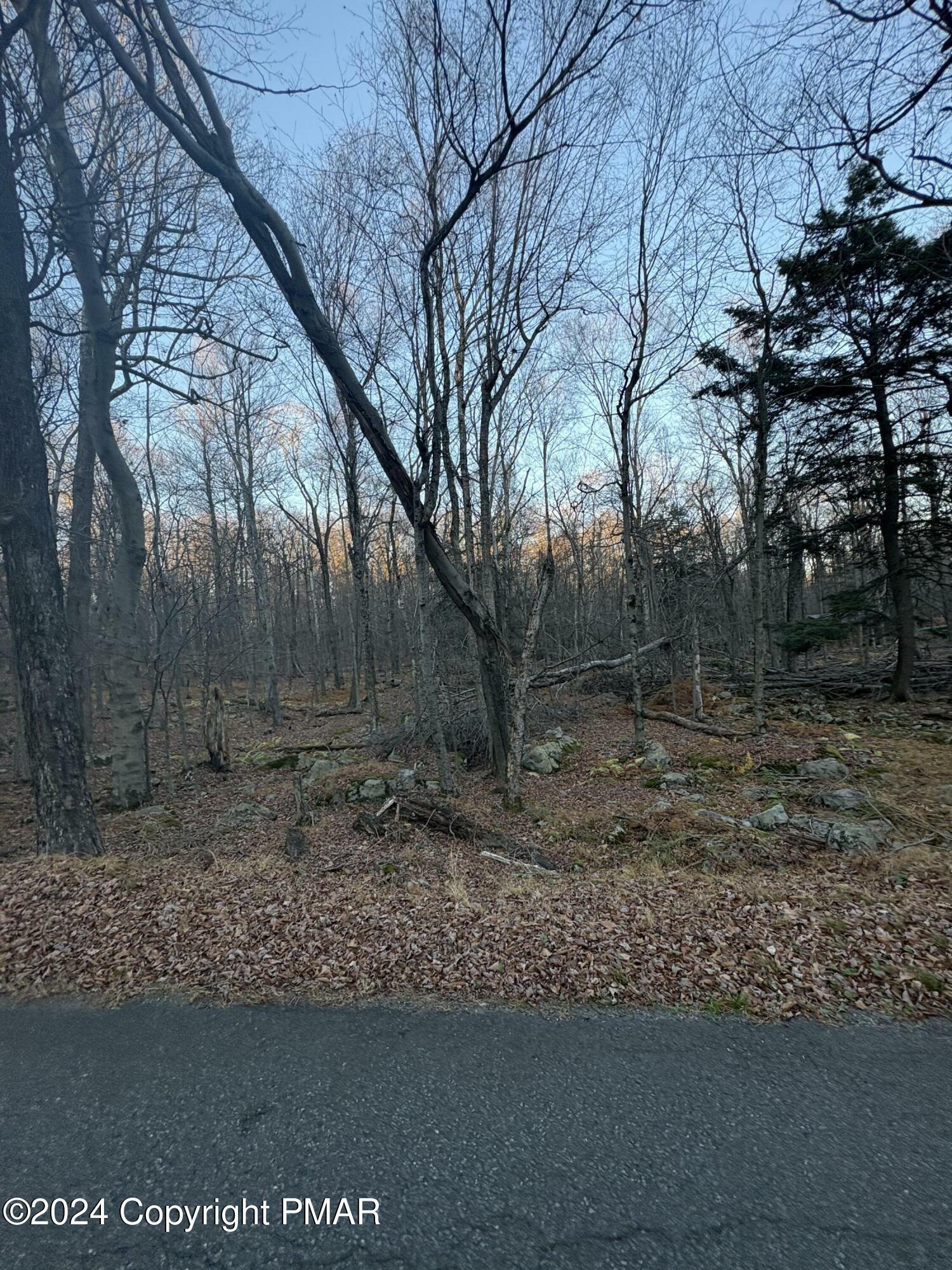 Property Photo: 27 Spring Court PA 18445