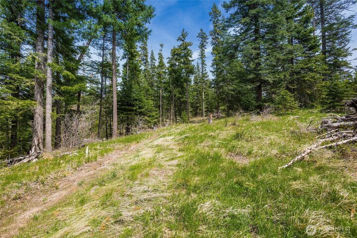 Property Photo:  0 Lot J  R&R Heights Drive  WA 98941 