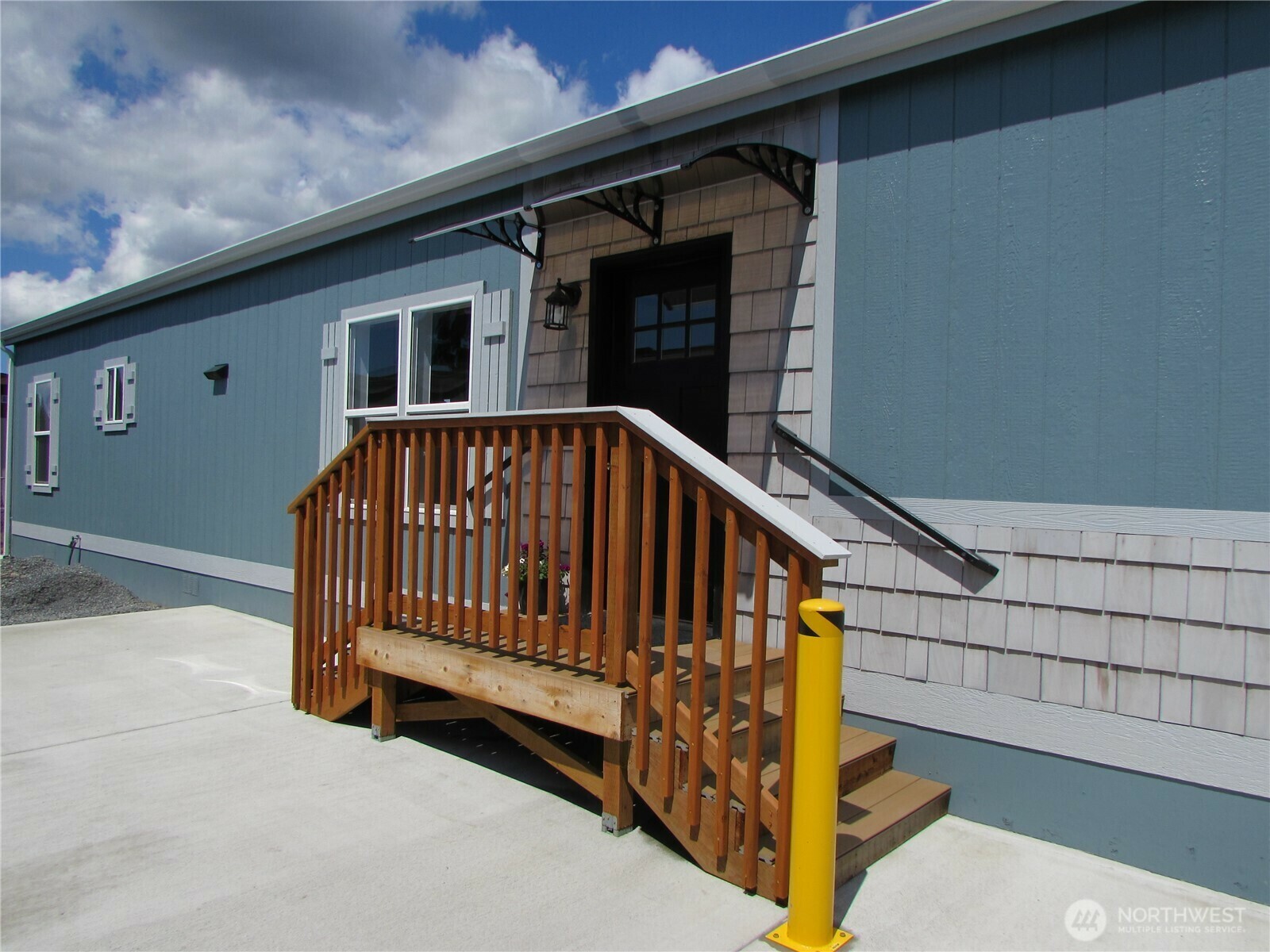Property Photo: 4424 84th Street NE Sp 4 WA 98270