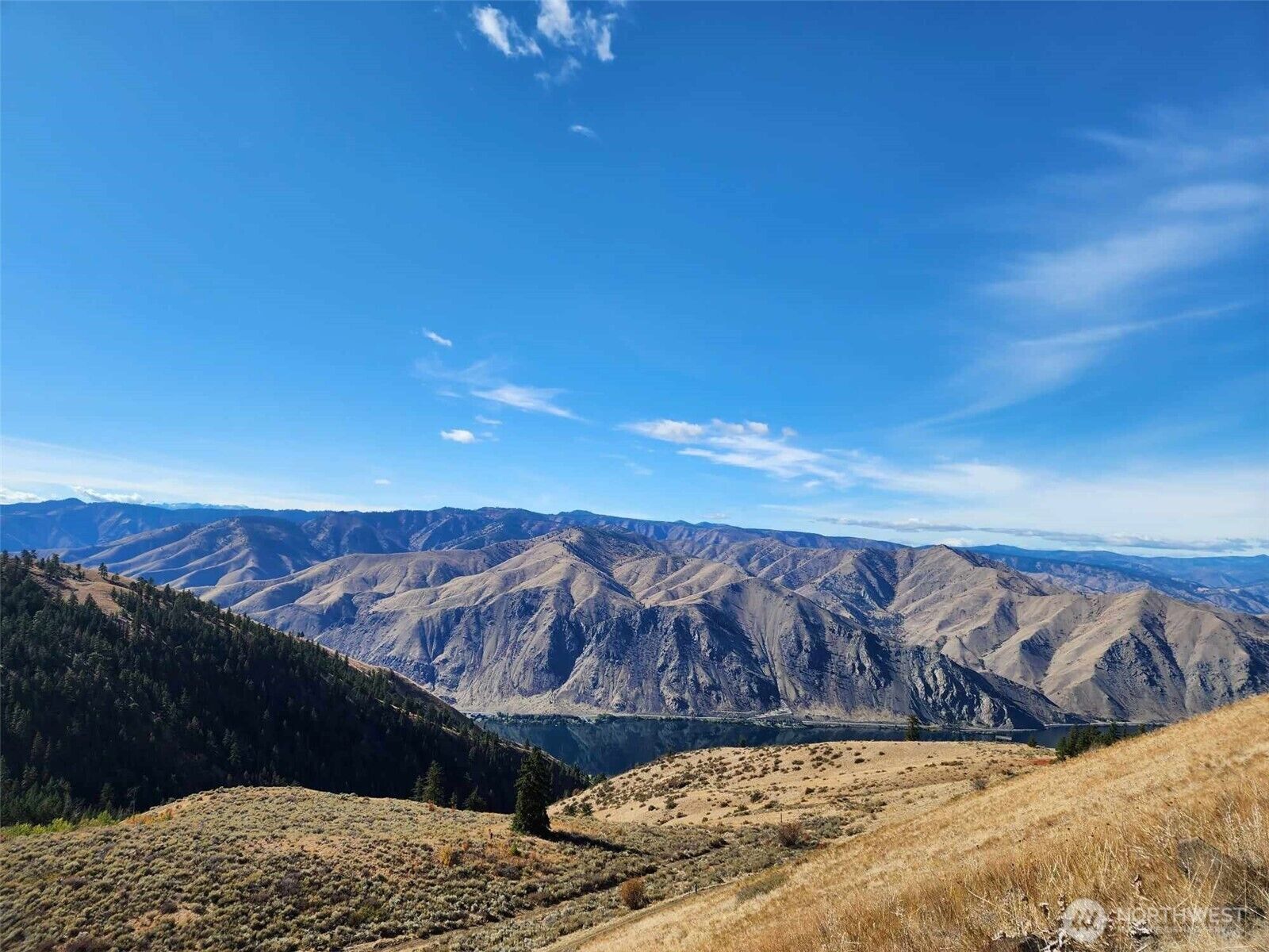 Property Photo:  2 Xx  Redfield Road  WA 98858 