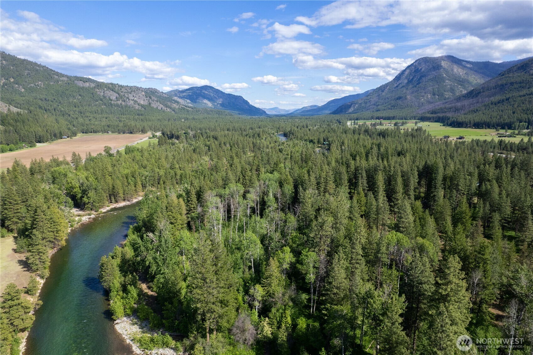 Property Photo: 18 Deer Run Loop Road WA 98862