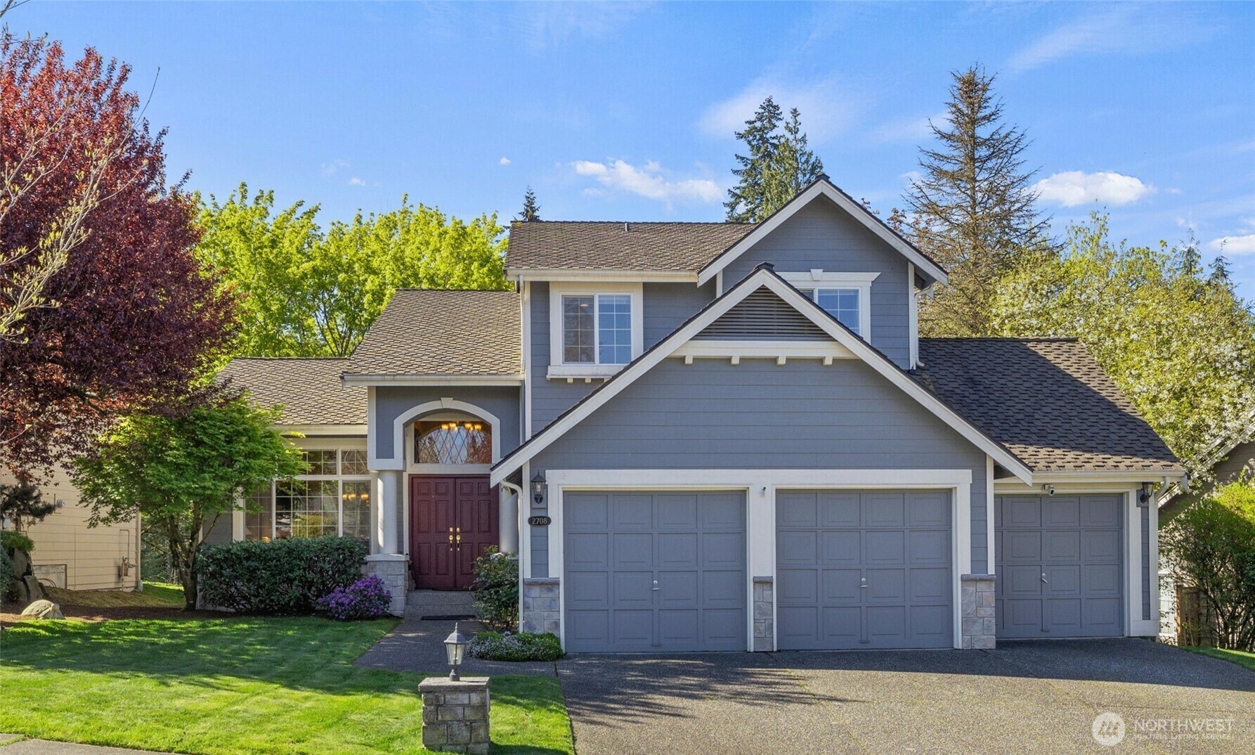 Property Photo:  2708  204th Street SE  WA 98012 